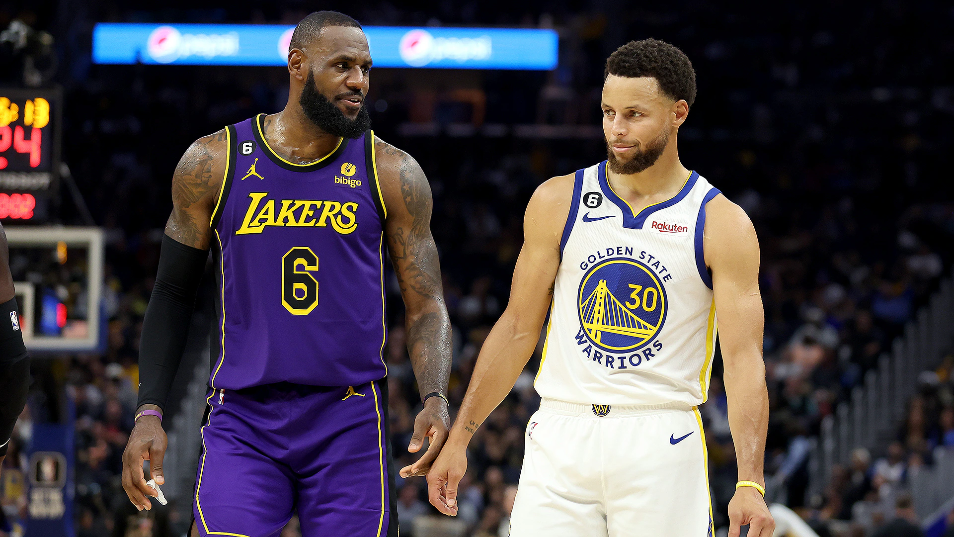 Lakers Edge Warriors in High Intensity Western Showdown