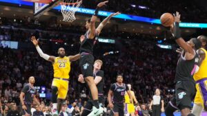 Lakers Outgun Heat in High-Scoring Thriller
