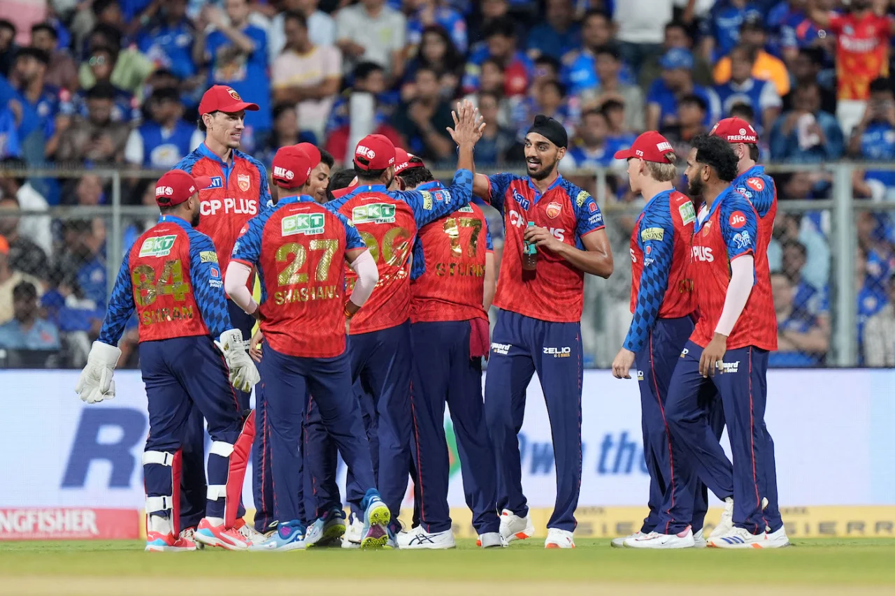 PBKS Stay Unbeaten as Prabhsimran and Iyer Outclass MI Despite De Kock’s Ton