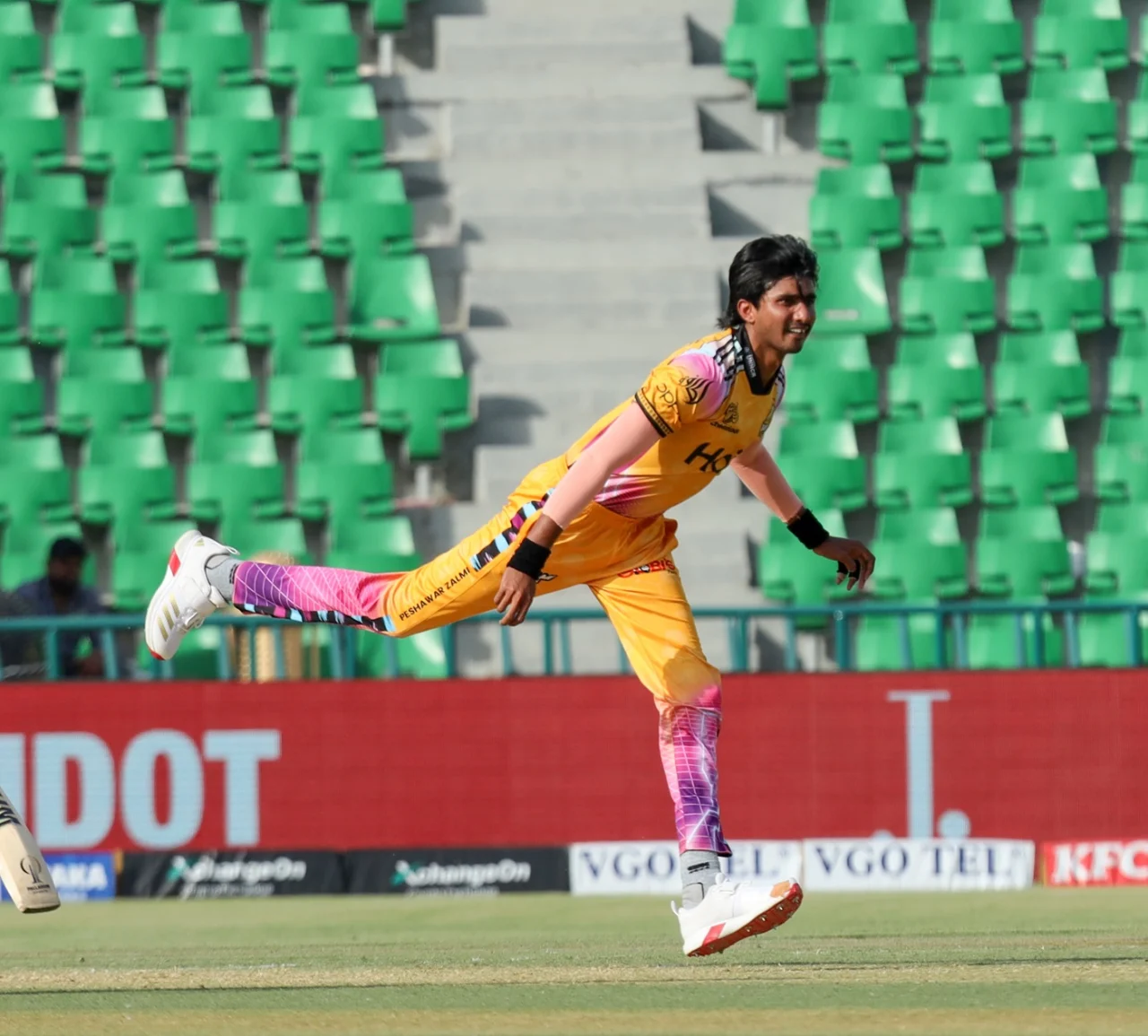 Zalmi’s Winning Streak Continues as Mendis and Yousaf Dominate Chas