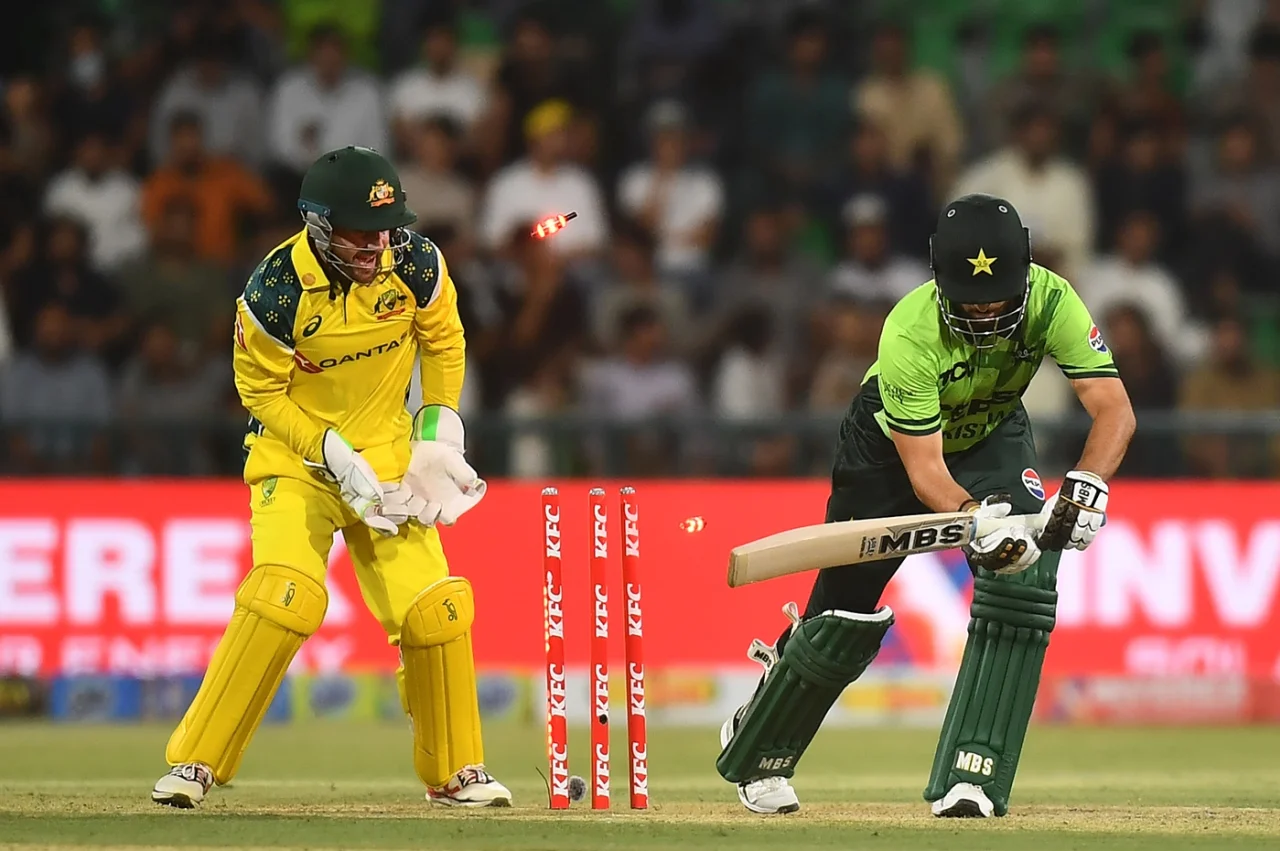 Australia Level Series After Clinical Win in Lahore