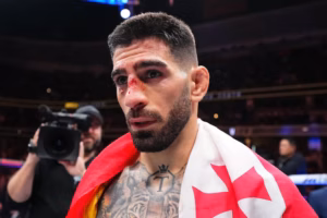Topuria’s Lightweight Debut Ends in Championship Glory