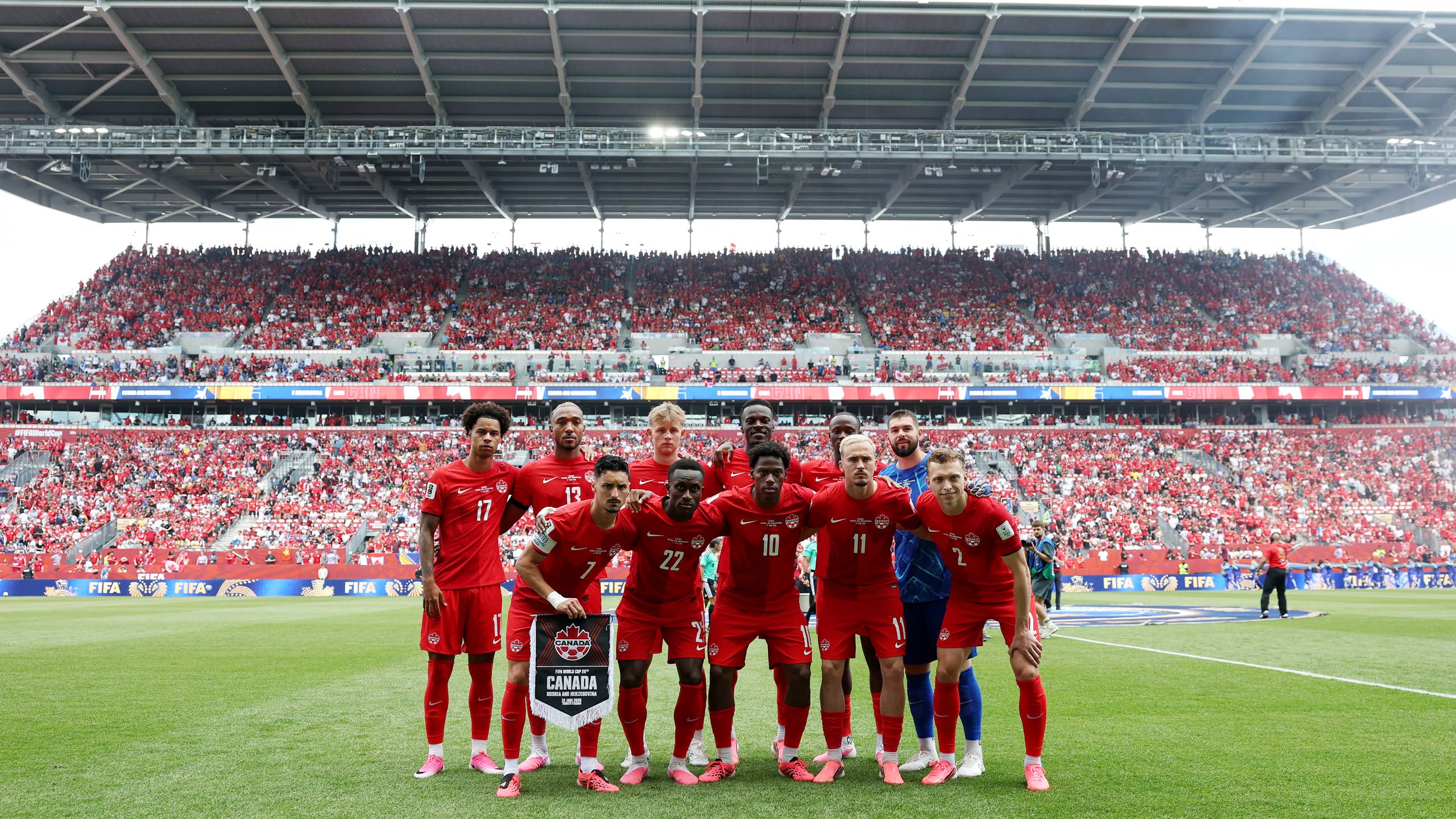 Switzerland Edge Canada 2-1 in Thrilling World Cup Encounter