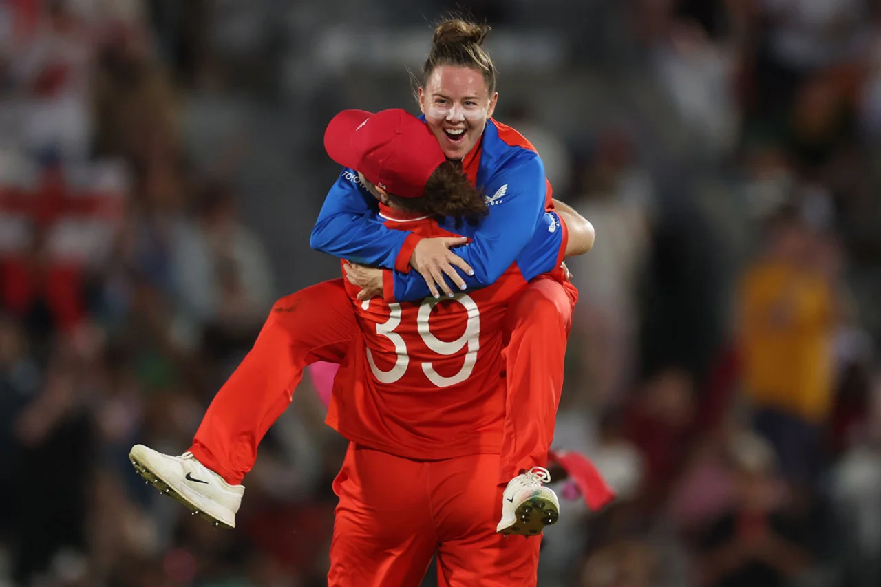 Sciver Brunt and Knight Power England Into World Cup Final