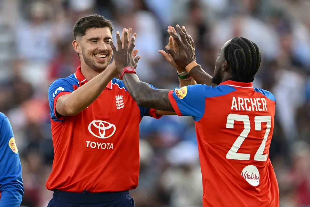 Archer and Tongue Crush India in Trent Bridge Rout