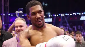 Joshua Survives Early Knockdowns in Dramatic Comeback Victory