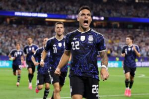 Fernandez and Martinez Fire Argentina into Another World Cup Final