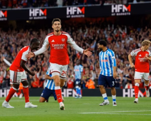 Arsenal Begin Premier League Title Defence With Commanding Coventry Win