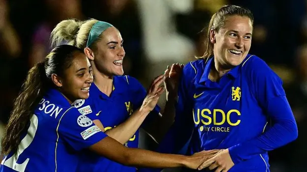 Kaptein Stunner Sinks Vienna, but Walsh Injury Clouds Chelsea’s Win
