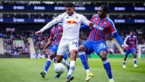 Leeds Hold Firm Against Palace in Scoreless Stalemate