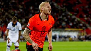Meerdink Double Hands Xavi a Winning Start with the Oranje