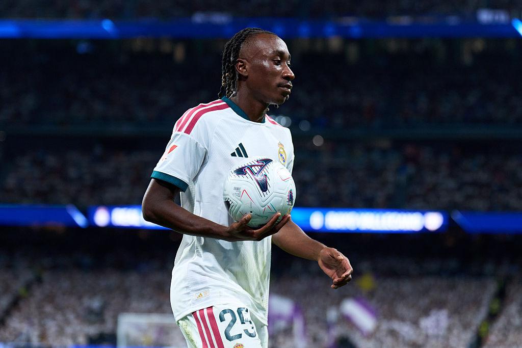 Diomande Delivers as Ten Man Real Madrid Overcome Villarreal